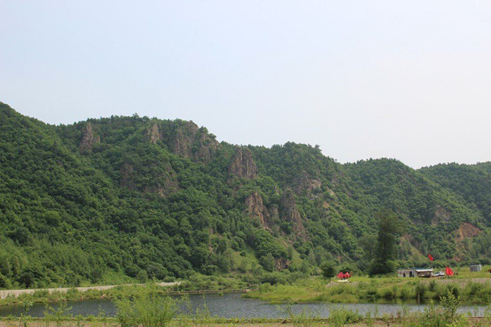 夏赏奇秀峰森林公园